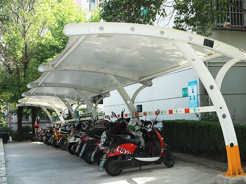 電動(dòng)車(chē)車(chē)棚膜結(jié)構(gòu)